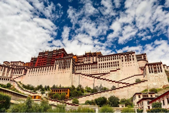 藏东西的藏怎么写