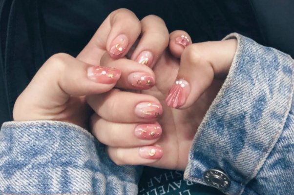 美甲美睫纹绣培训学校学费多少