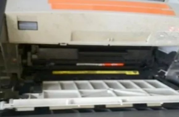 惠普打印机怎么加碳粉？