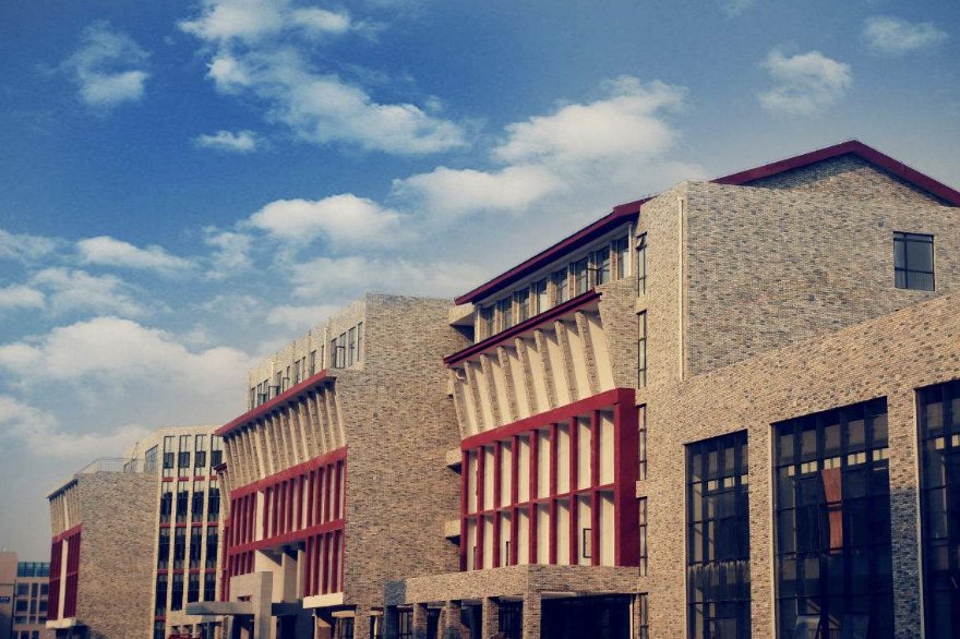 中原文化艺术学院是本科还是专科院校？