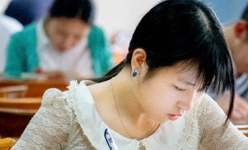 书呆子是指什么人？