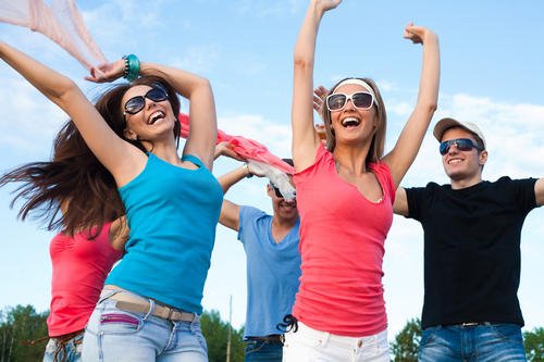 持续性怕死，间歇性惜命，如今的年轻人为何这种状态？