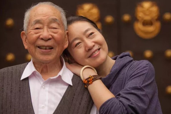 家属包括哪些人