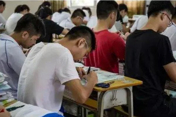 河南高考分数线2023年公布时间