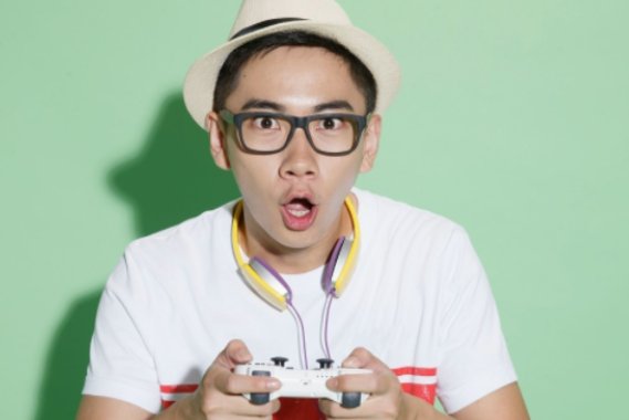 男人喜欢带妹子打游戏有什么心态?