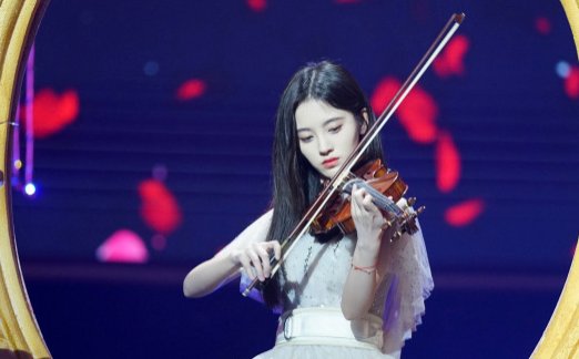 鞠婧炜名字怎么读