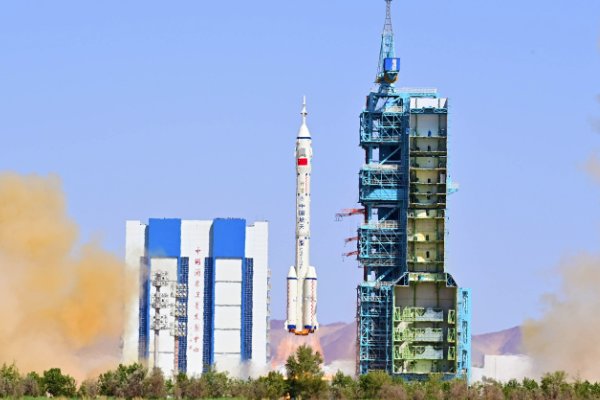 神舟十四号几点钟返回地球