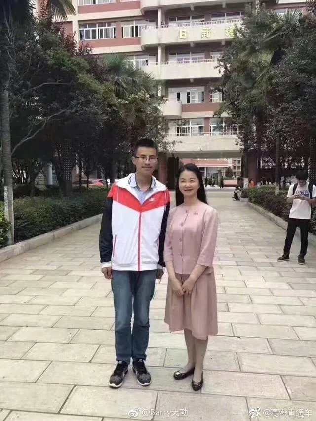 今年各省的高考理科状元都有谁？