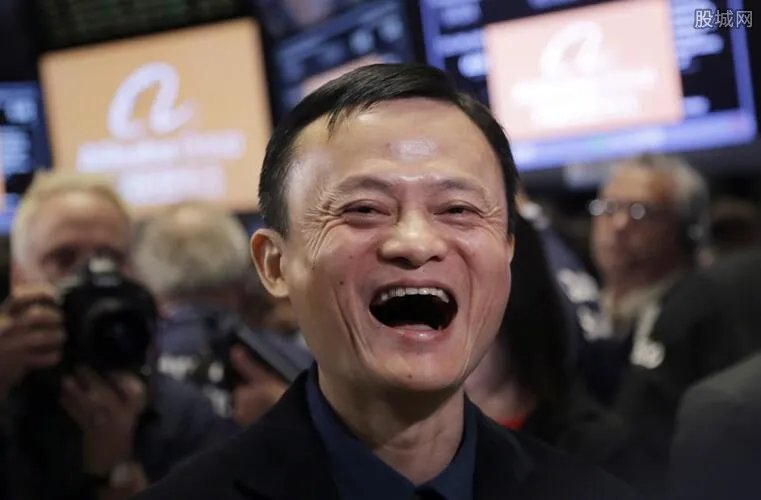 马云宴请中国女足 马云支持女足10亿的原因是什么？