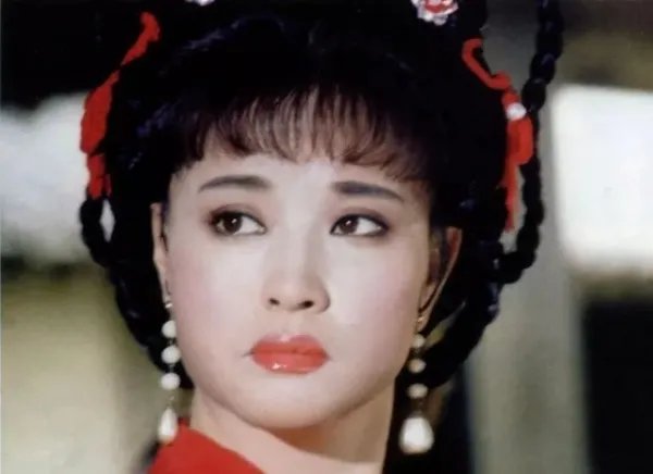 刘晓庆和范冰冰都演过武则天,谁的演技更好些?为什么?