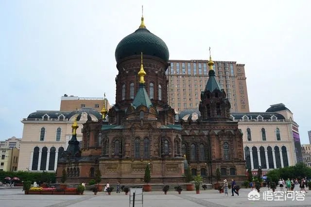 游某一地，在当地租房住一个月，然后深度游，可行吗？有何好建议？