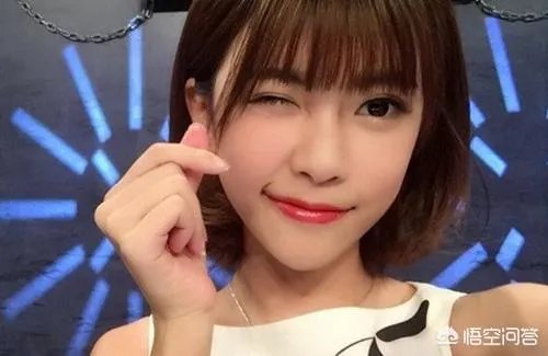 现在的LOL比赛女解说小研离开后是不是意味着女解说的没落?