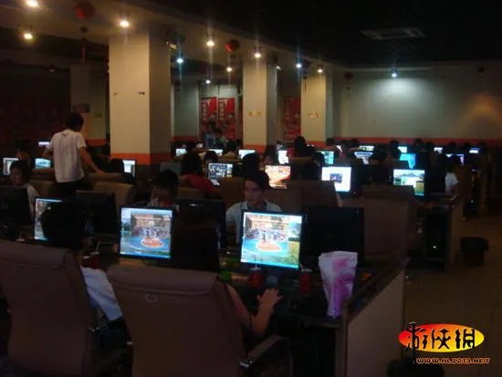 北京最土豪网吧：进门费5000元 每小时69元