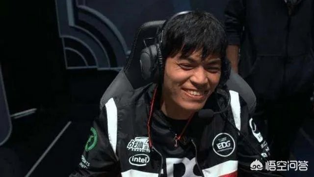 EDG被SDG打崩,Mouse在直播间流泪,网友表示真希望EDG赢,你怎么看?