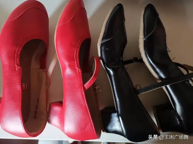 有适合妈妈穿着跳广场舞不掉跟的鞋吗?