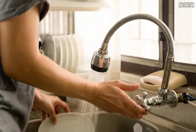 洗碗工被开除获赔 员工被开除单位该赔偿多少