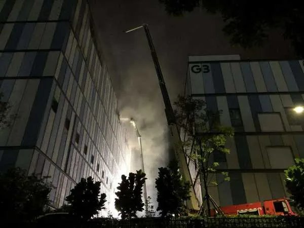 如何看待东莞华为研发实验室起火这件事？