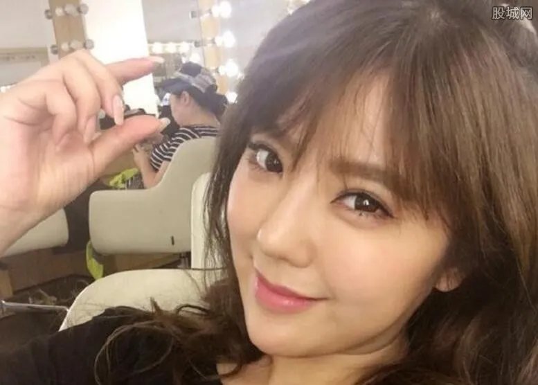 赵奕欢被谁上了？ 魏晨和赵奕欢是怎么回事