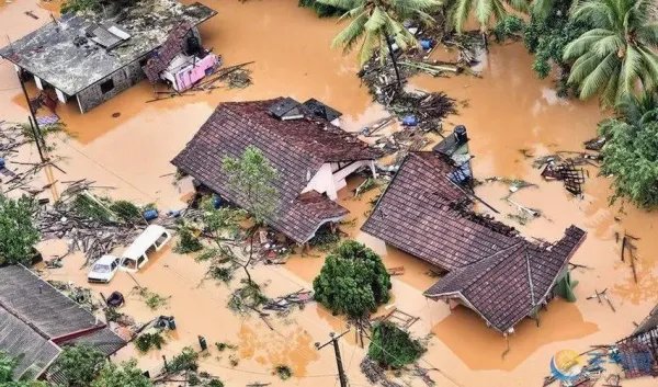 尼日利亚今年雨季洪灾造成超过500人死亡，洪水天气我们需要注意什么？