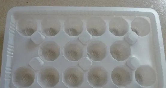 怎么样来区别吸塑制品的材质？