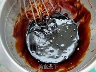 黑金五仁月饼