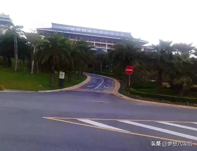 三亚怎样做海鲜大排档?