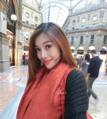 41岁台湾辣妈网络走红 童颜巨乳常被人认为是90后