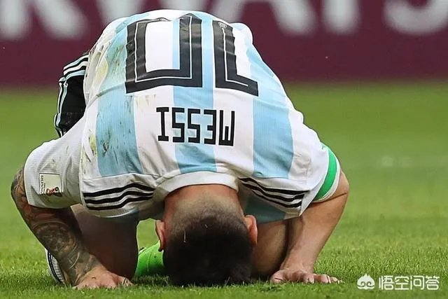 世界杯上梅西、c罗回家了，是不是意味着“双骄”时代结束了？