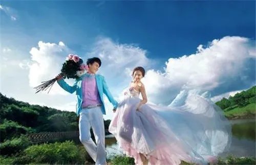 婚纱摄影拍照要注意什么 拍婚纱照怎么选衣服