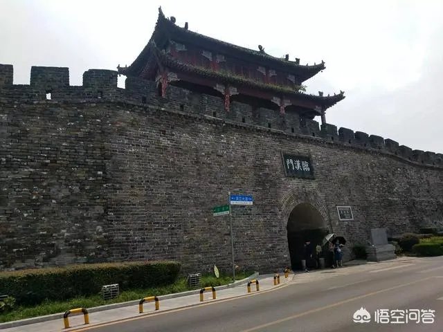 南京回收流失在外明城墙城砖8万块。除了南京,我国还有哪些有城墙的古城?哪个存留最完整?