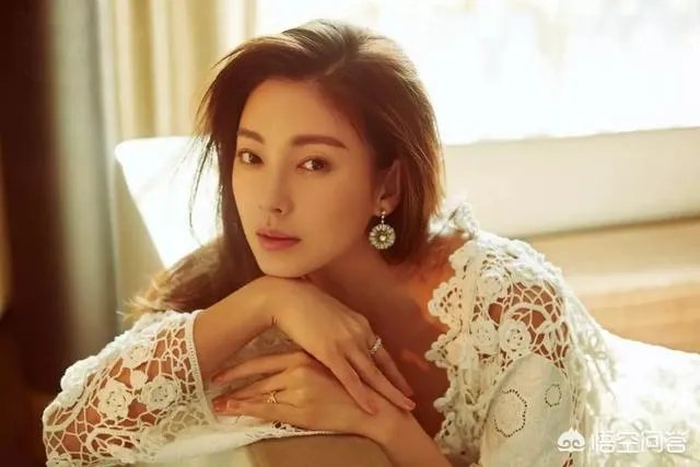 你如何看待赵薇和黄有龙之间的感情?