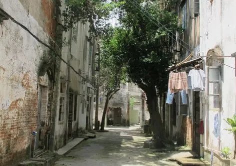 隐秘的角落带火湛江老街，你觉得什么类型的照片适合在这个地方拍摄？