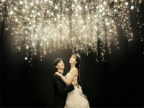 个性婚纱照片欣赏 个性婚纱照风格推荐