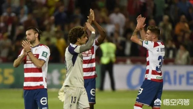 奥乔亚在世界杯赛场上表现惊人,但是为什么豪门俱乐部没有找他?