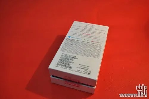 Windows phone8：htc 8X开箱图赏及评测
