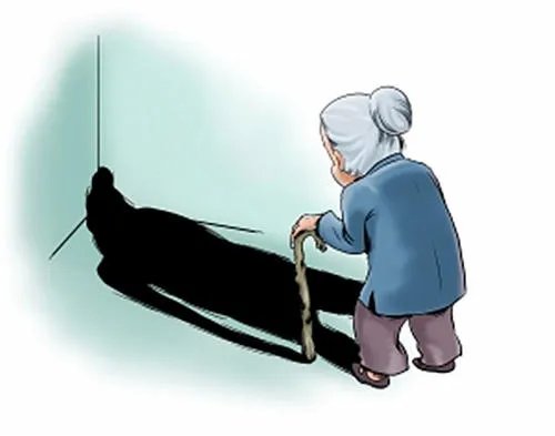 独居老人倒在阳台呼救4昼夜，老年人真的适合“独居”吗？