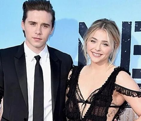 “超杀女”特雷弗莫瑞兹出柜 与小贝长子相恋