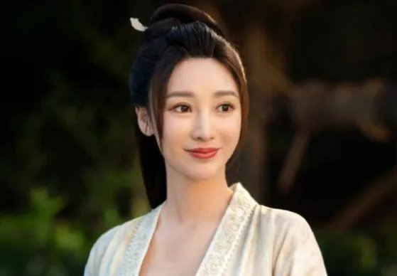 《梦华录》柳岩把男人扔进水里，这段剧情有何深意？