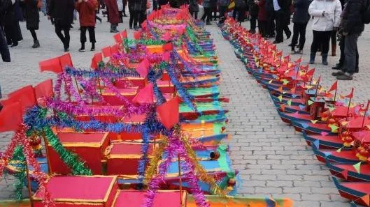 辽宁大连举办海灯节是什么情况？