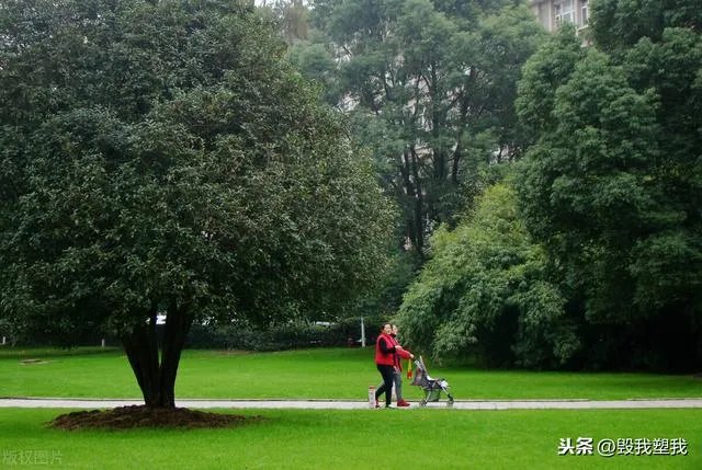 游某一地，在当地租房住一个月，然后深度游，可行吗？有何好建议？