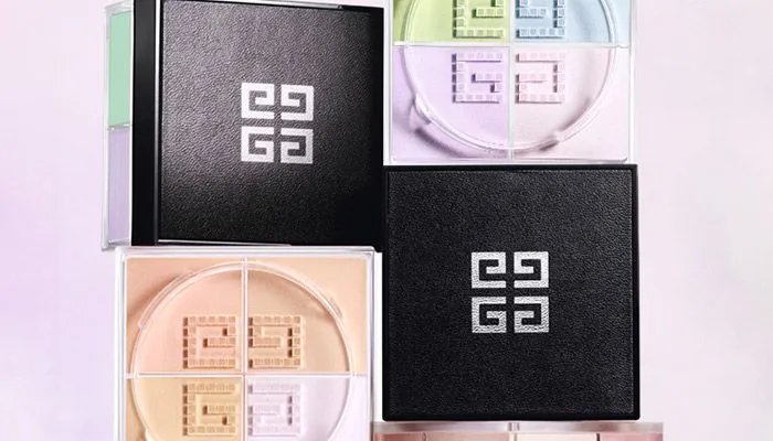 粉底液和粉饼的区别 粉底液和粉饼有什么区别