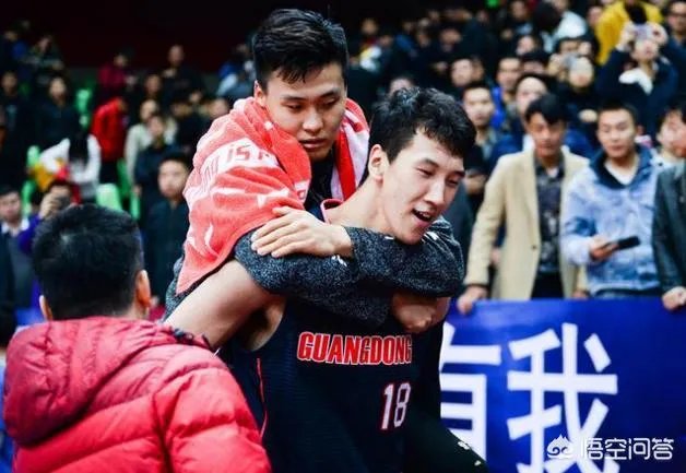 广东队已经15连胜了，你觉得谁能终止他们的连胜脚步？