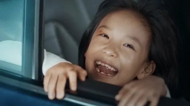 如何评价《不完美的她》的主题和表达的寓意？