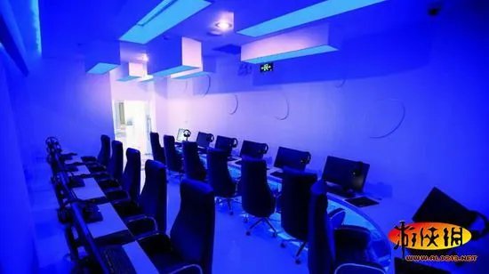 北京最土豪网吧：进门费5000元 每小时69元