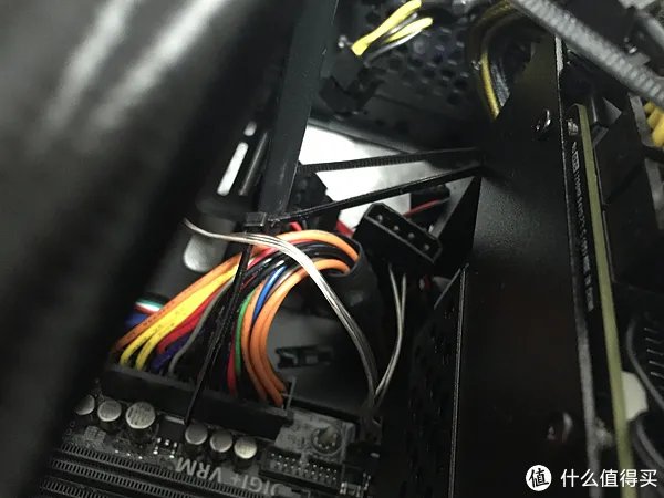 这货没人晒 篇二:海盗船H100i-GTX散热器开箱附安装过程