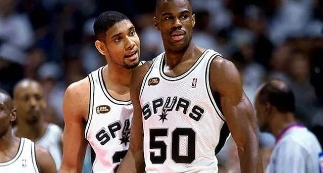 大卫罗宾逊为什么叫海上将军