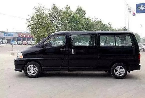 为什么面包车没有黑色的？