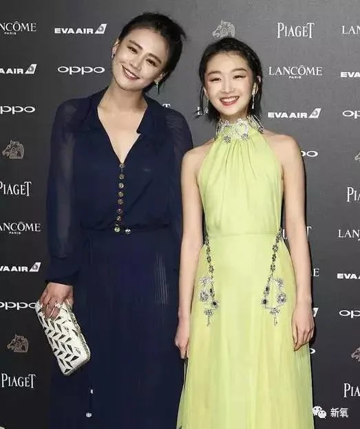 2017金马奖颁奖典礼上，谁的礼服更耀眼？