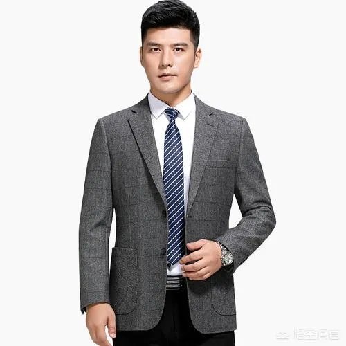 西服纽扣的扣法？