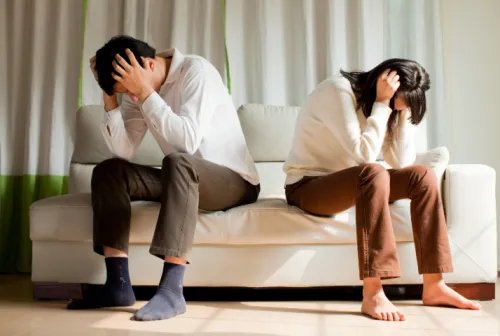 丈夫不爱妻子的表现 夫妻缘尽有哪些征兆
